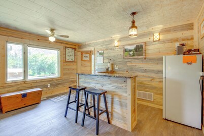 Contact Mountain Hideaway w/ Views & Porches!