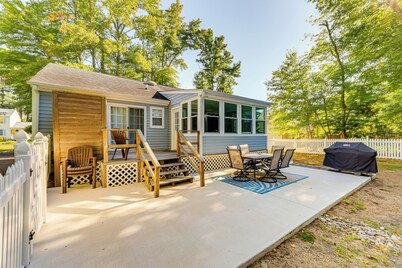 Water Access, Sunroom: Ocean View Escape!