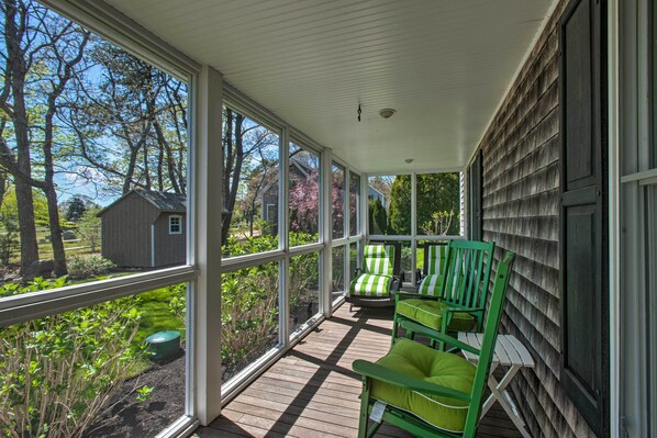 Terrace/patio - Traditional Martha's Vineyard Home w/ Porch & Yard (Oak Bluffs)