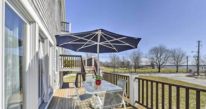 Multi-level Marion House: Loft, Deck + Ocean Views