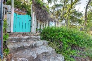 House (2 Bedrooms) | Interior - Exotic Home w/ Patio & Grill: Walk to Canyon Lake! (Canyon Lake)