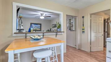 Cottage (2 Bedrooms) | Interior