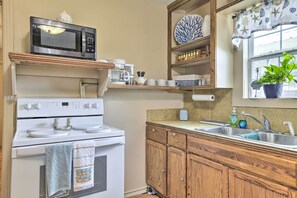 Cottage (2 Bedrooms) | Interior