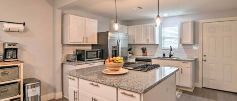 House (2 Bedrooms) | Interior