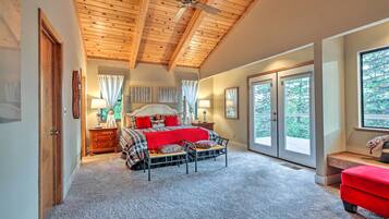 House (3 Bedrooms) | 3 bedrooms, desk, laptop workspace, iron/ironing board