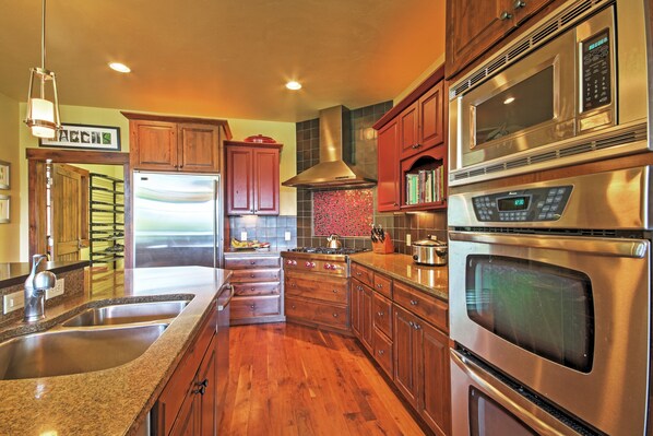 House (4 Bedrooms) | Interior - Tabernash Retreat w/ Hot Tub & Stunning Mtn Views! (Tabernash)