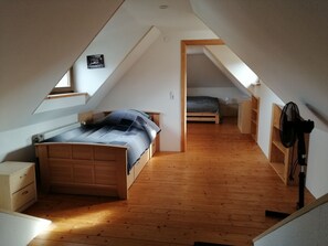 3 soveværelser, strygejern/strygebræt, sengetøj