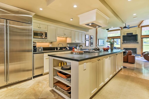 Interior - Park City Condo w/ Pool Access - Near Ski Slopes! (Park City)