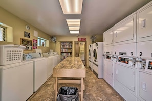 Apartment (1 Bedroom) | Innenbereich