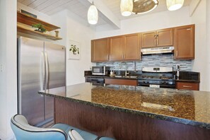 Apartment (1 Bedroom) | Interior - Airy Kailua-kona Condo < 1 Mi to Beach + Town (Kailua-Kona)