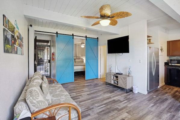 Front of property - Airy Kailua-kona Condo < 1 Mi to Beach + Town (Kailua-Kona)