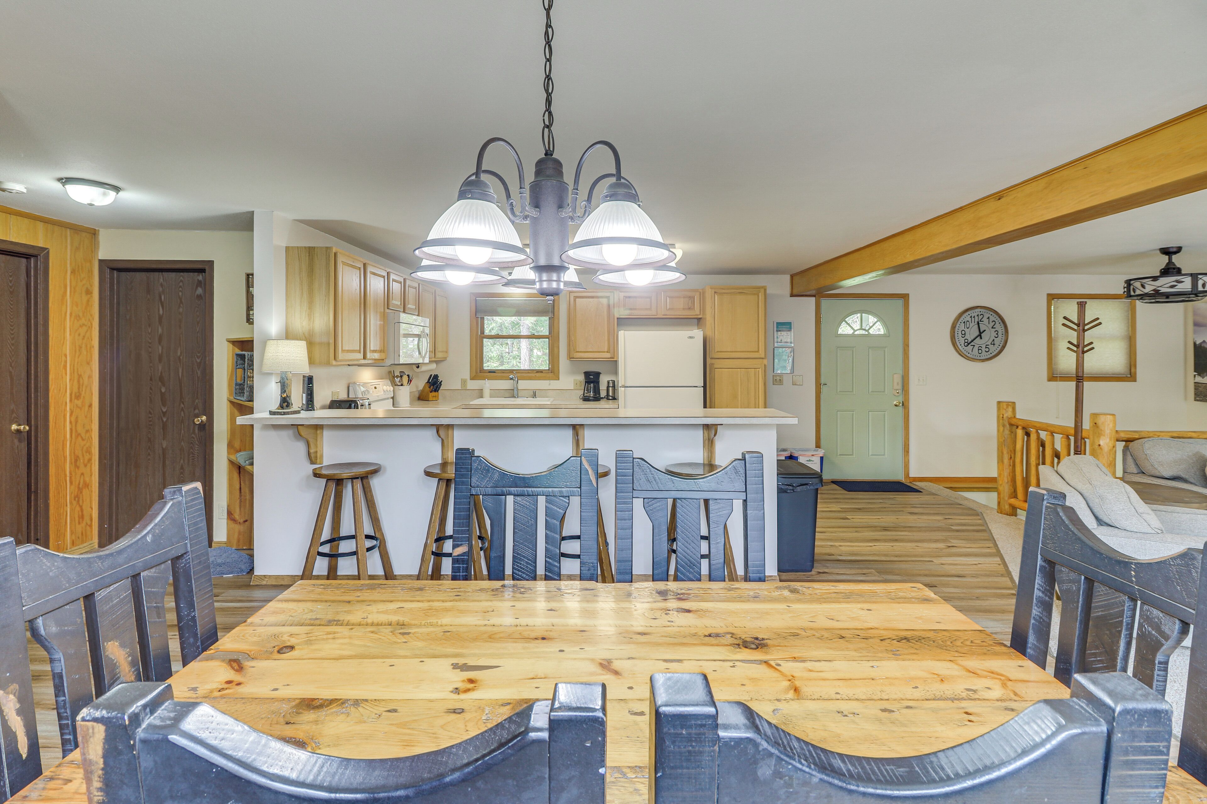 House (4 Bedrooms) | Interior