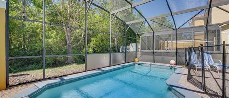 Villa (4 Bedrooms) | Front of property