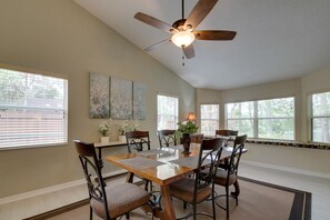 Interior - Dock & Lanai: Waterfront Home in Dunnellon (Dunnellon)