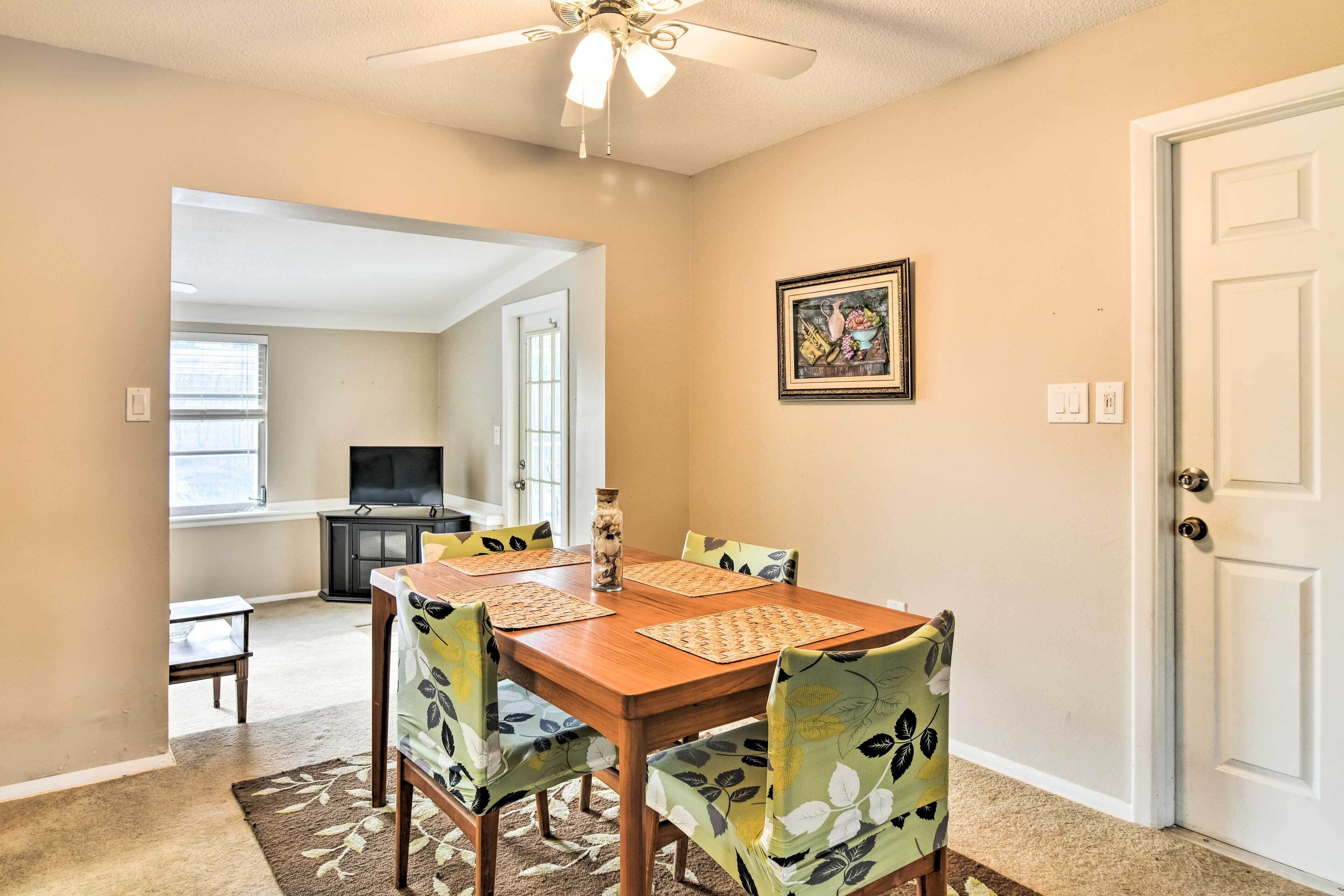 House (2 Bedrooms) | Interior