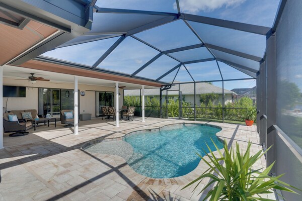 Canal-front Retreat W/ Dock In Cape Coral! - Cape Coral, FL
