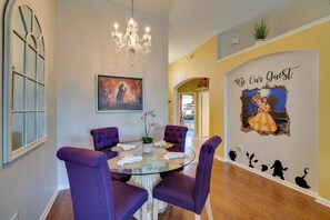 บ้านพัก (4 Bedrooms) | ภายใน