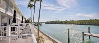 Waterfront Marco Island Retreat w/ Shared Docks