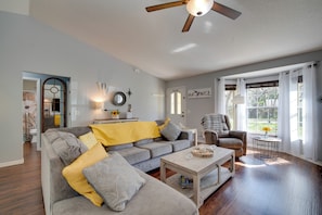 House (3 Bedrooms) | Front of property