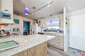 Casa (2 Bedrooms) | Interior