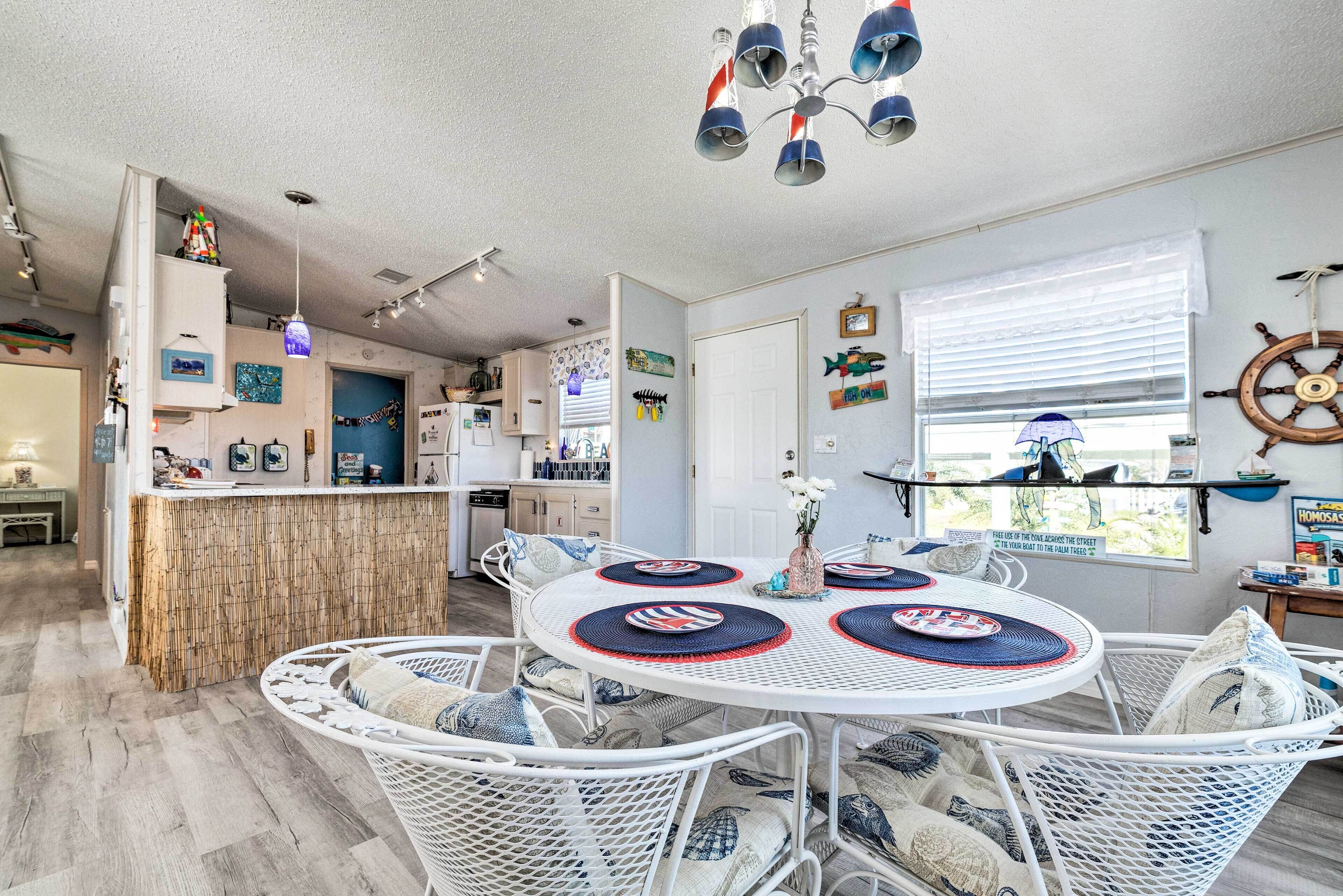 House (2 Bedrooms) | Interior