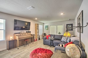 House (2 Bedrooms) | Front of property - Musical Pensacola Home w/ Fire Pit + Grill! (Pensacola)