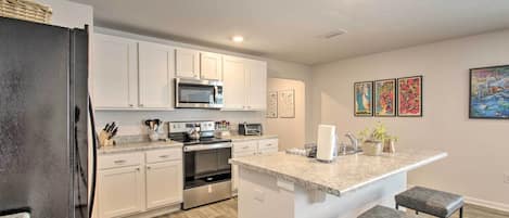 House (2 Bedrooms) | Interior