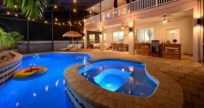 Stunning Thonotosassa Home ~ 7 Mi to Ocean!