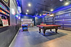 Villa (6 Bedrooms) | Interior