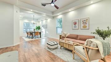 Villa (6 Bedrooms) | Interior