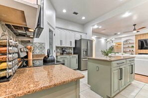 Vila (6 Bedrooms) | Interior