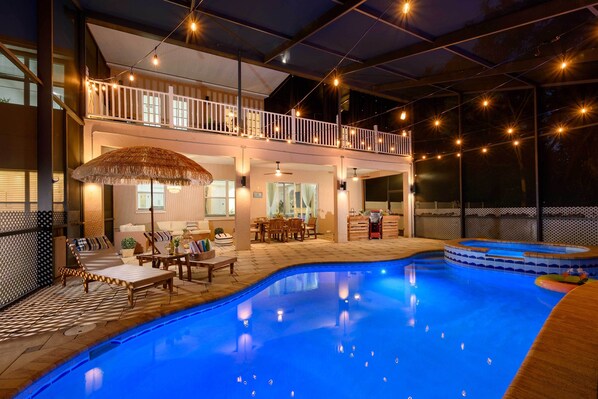 Villa (6 Bedrooms) | Vista frontal de la propiedad