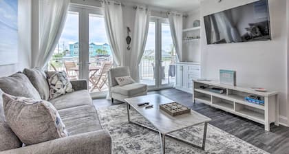 Dazzling Mexico Beach Condo - Walk to the Beach!