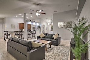 House (4 Bedrooms) | Interior