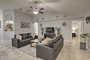 House (4 Bedrooms) | Interior