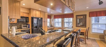 3 Mi to Skiing! Incline Village Retreat w/ Sauna