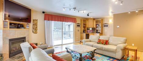 Apartment (3 Bedrooms) | Front of property