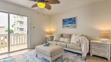 Apartment (2 Bedrooms) | Front of property
