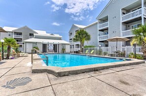 Interior - Fort Walton Beach Condo: Walk to Local Beach! (Fort Walton Beach)