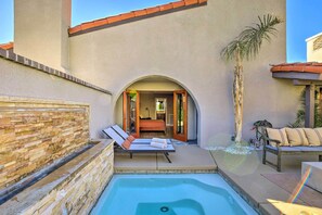 Apartment (1 Bedroom) | Interior - Dtwn Palm Springs Condo: Bbq, Pool, Fire Pit, Etc! (Palm Springs)