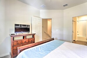Apartment (4 Bedrooms) | Interior - Lucaya Village Townhome w/ Pool, 6 Mi to Disney! (Kissimmee)
