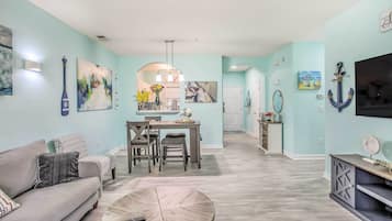 Apartment (2 Bedrooms) | Front of property