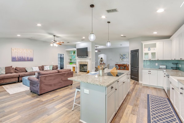 Rumah (4 Bedrooms) | Interior