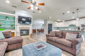 Maison (4 Bedrooms) | Coin séjour