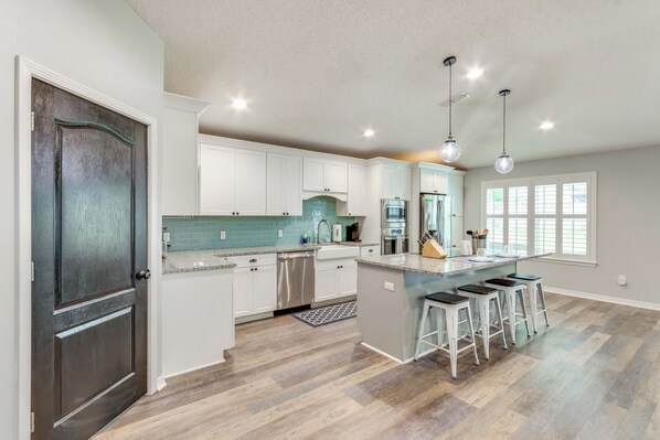 House (4 Bedrooms) | Interior