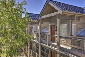 Apartment (3 Bedrooms) | Interior - 10 Mi to Keystone Slopes: Mtn-view Condo! (Silverthorne)