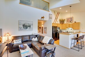 Apartment (3 Bedrooms) | Front of property - 10 Mi to Keystone Slopes: Mtn-view Condo! (Silverthorne)