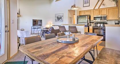 10 Mi to Keystone Slopes: Mtn-view Condo!