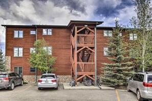 Apartment (2 Bedrooms) | Interior - Steps to Grand Lake: Condo w/ Deck & Mtn Views (Grand Lake)