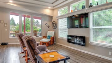 Rumah (2 Bedrooms) | Bagian depan properti